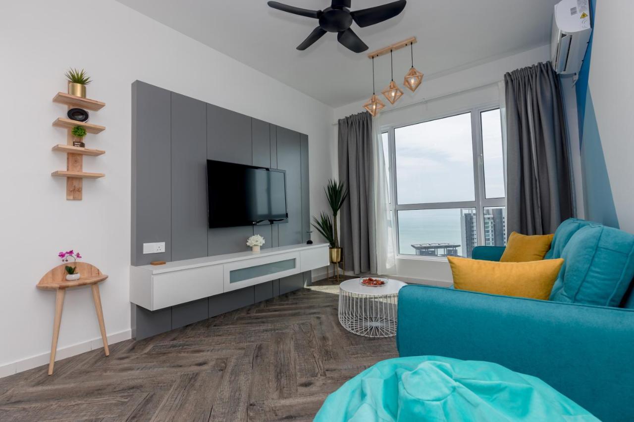 Seaview Home, By Sanguine Pangsapuri *